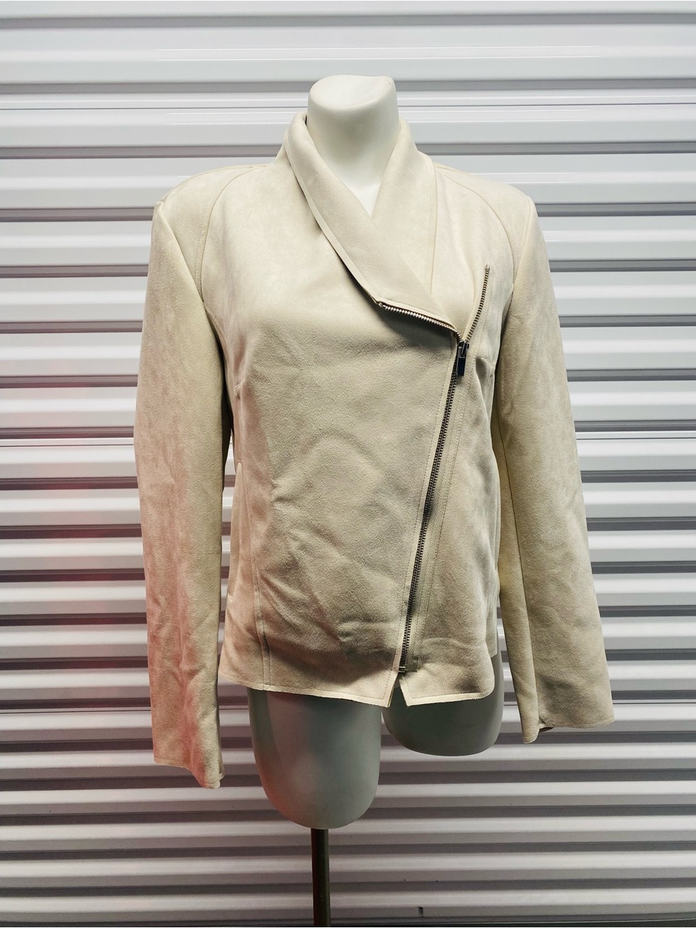 Tahari Cream Asymmetrical Zip Leather Jacket